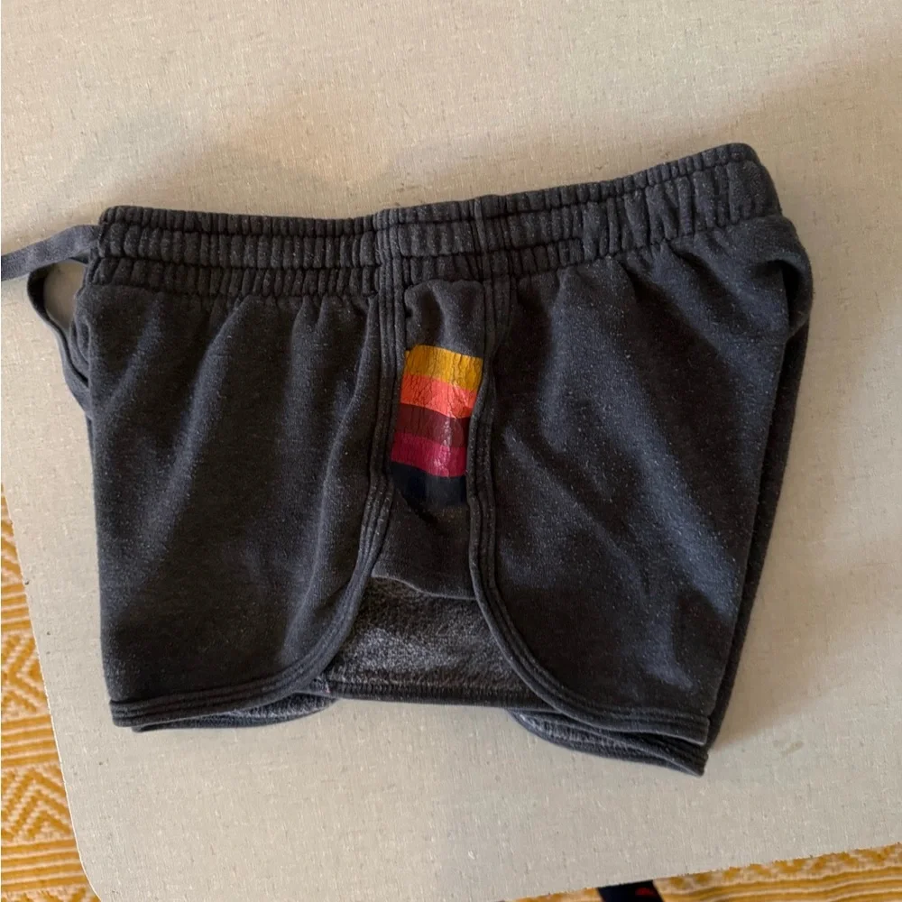 Aeropostale comfy sweat shorts - Picture 5 of 6